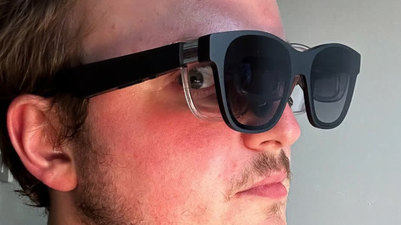 What Kind of the Primary Attributes of Xreal Air 2 Pro are Considerable?